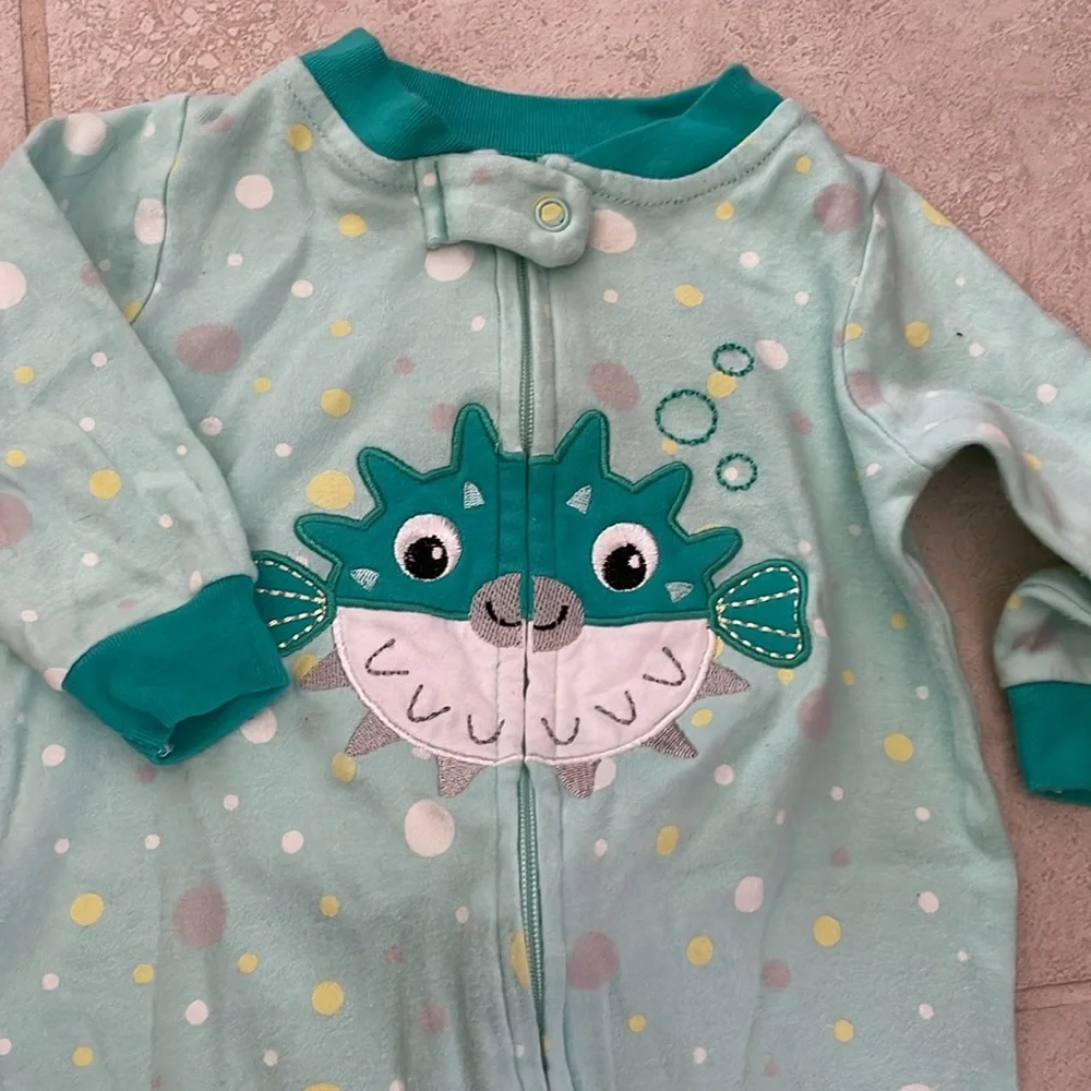 2 Pieces jumpsuit Cat & Jack & Koala Bear Green and White Footies One Piece 3-6M